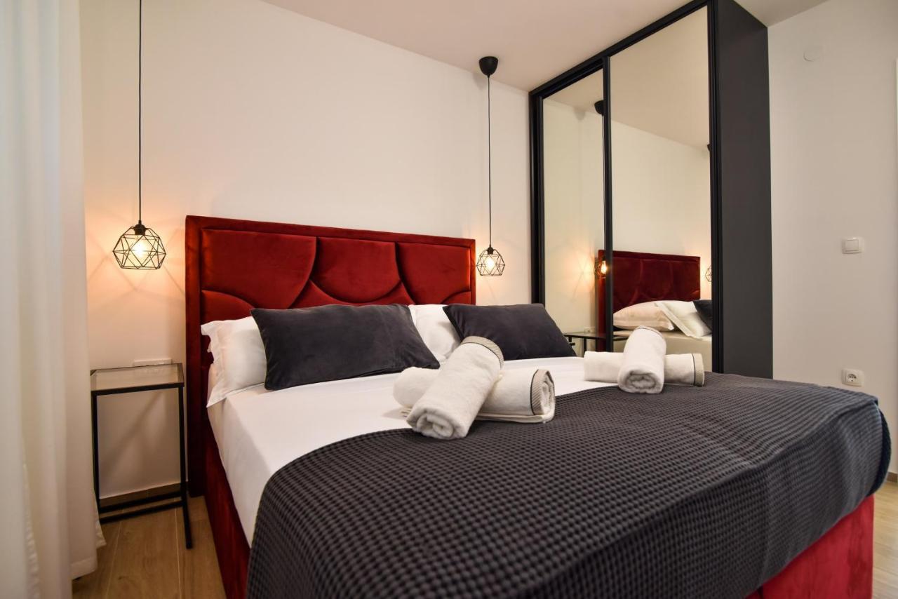 Luxury Apartments La Perla ビビニェ エクステリア 写真