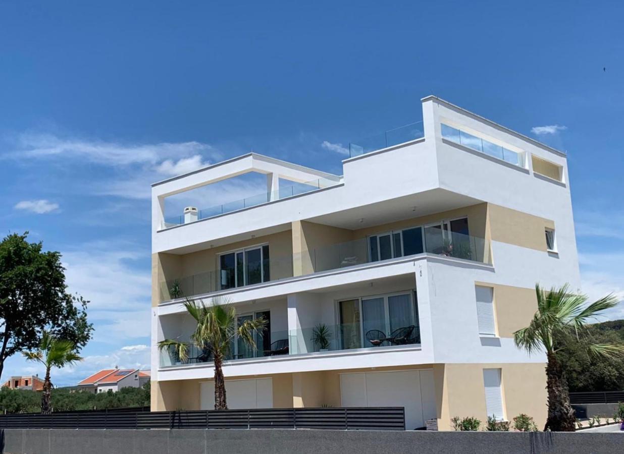 Luxury Apartments La Perla ビビニェ エクステリア 写真