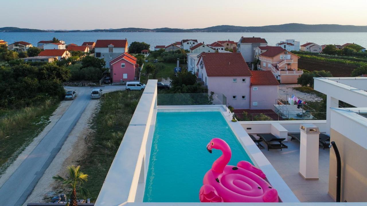 Luxury Apartments La Perla ビビニェ エクステリア 写真