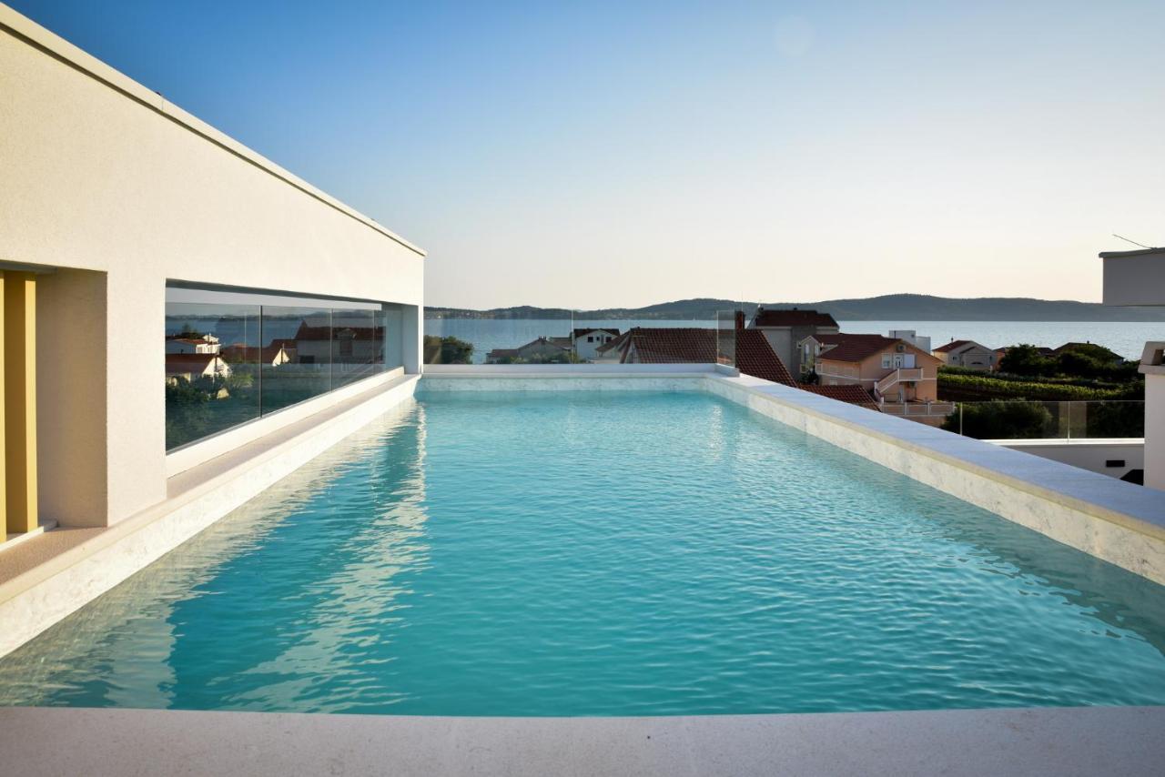 Luxury Apartments La Perla ビビニェ エクステリア 写真