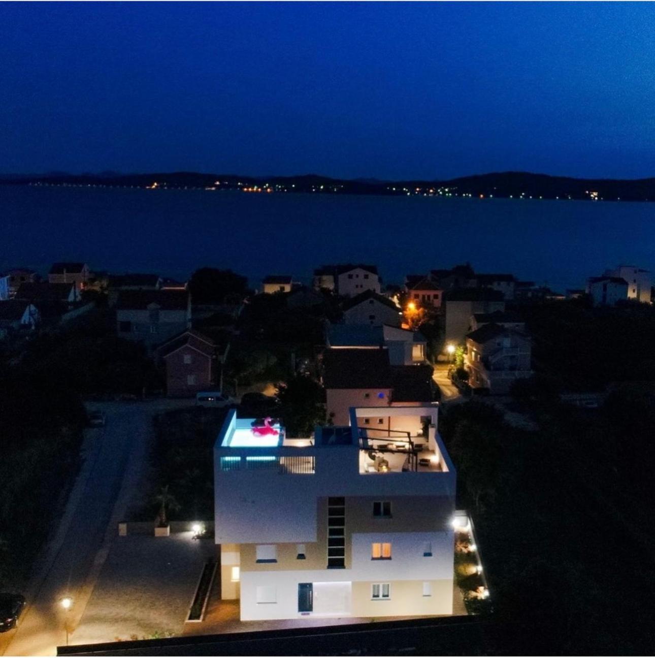 Luxury Apartments La Perla ビビニェ エクステリア 写真